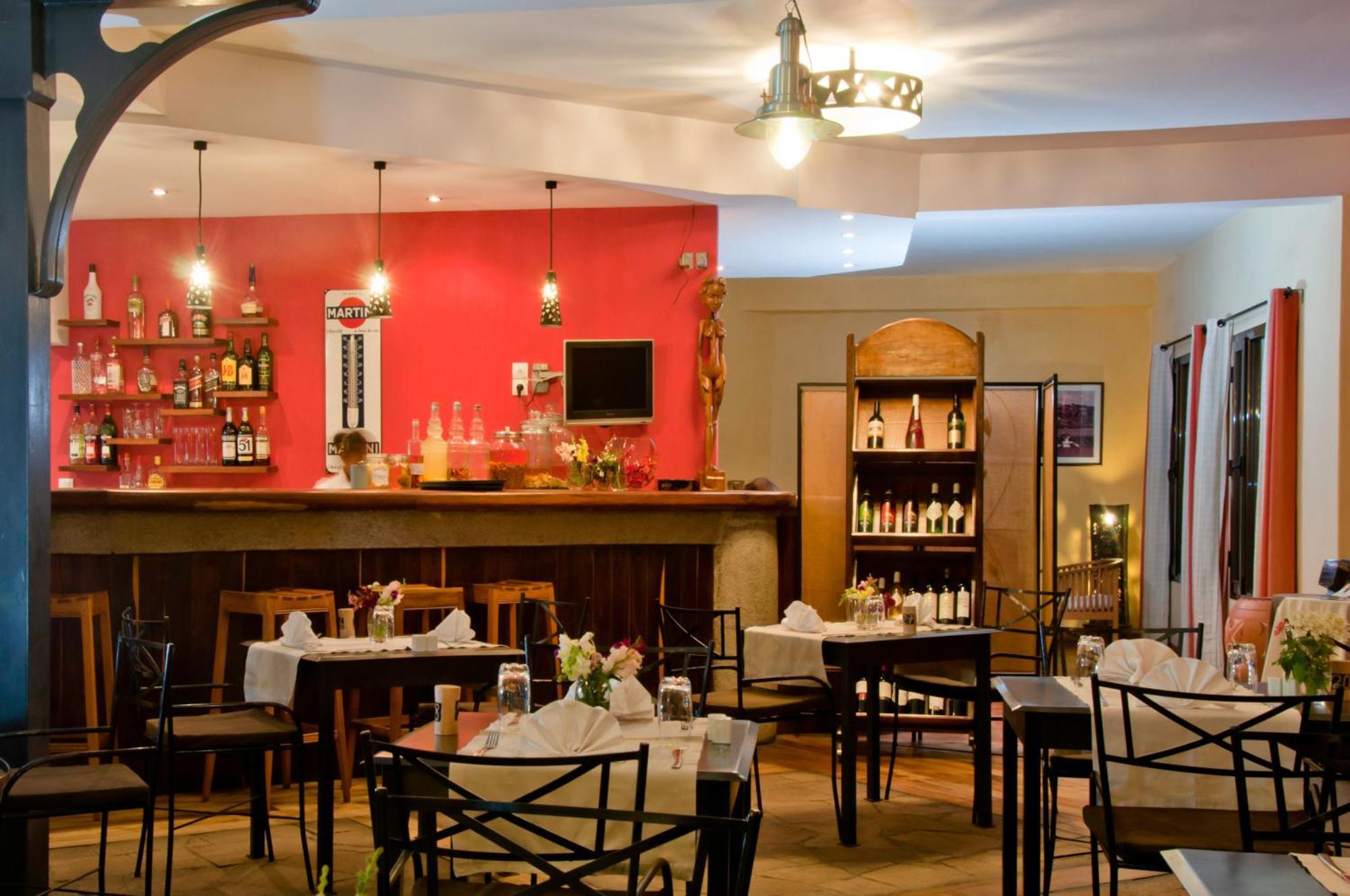 Hotel Restaurant Le Combava 안타나나리보 외부 사진